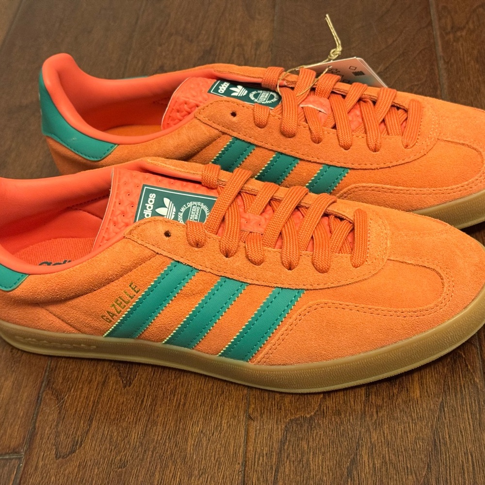 LIMITED EDITION Adidas Gazelle Men's Sneakers in Orange and Teal